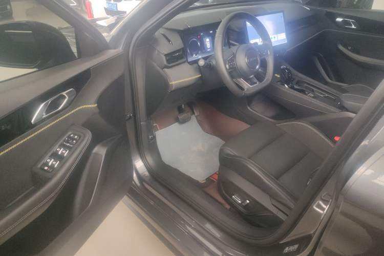 Used Lynk & Co 03 2023 1.5TD DCT JingPro
