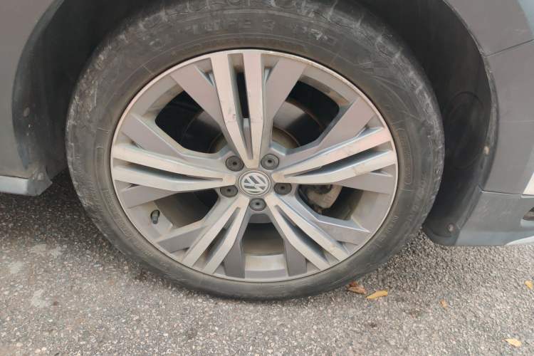 Used Volkswagen C-TREK 2020 1.5L Automatic Comfort Model Right Front Wheel Hub