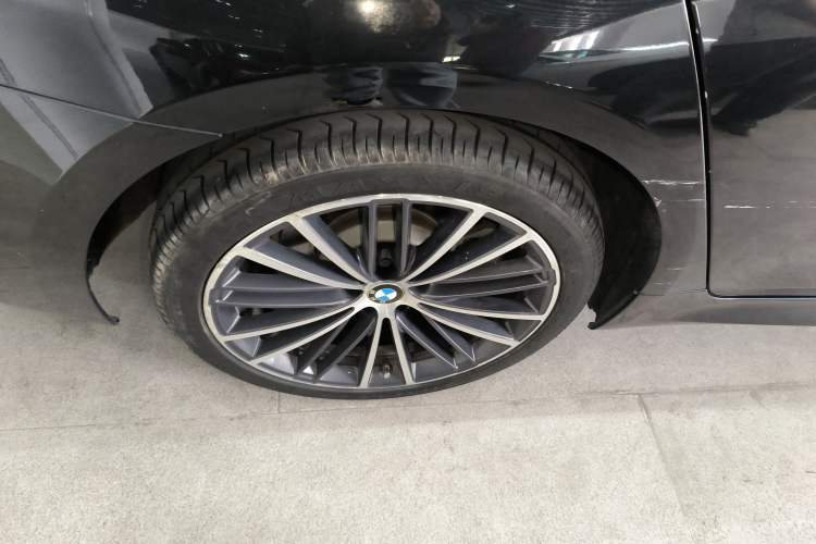 Used BMW 5 Series 2021 Facelifted 530Li Leading Edition M Sport Package