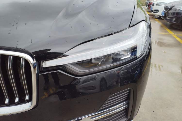 Used Volvo XC60 2023 B5 4x4 Smart Luxury Edition Left Front Headlight