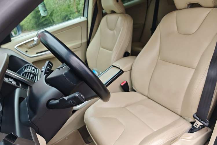 Used Volvo XC60 2012 T5 Prestige Edition