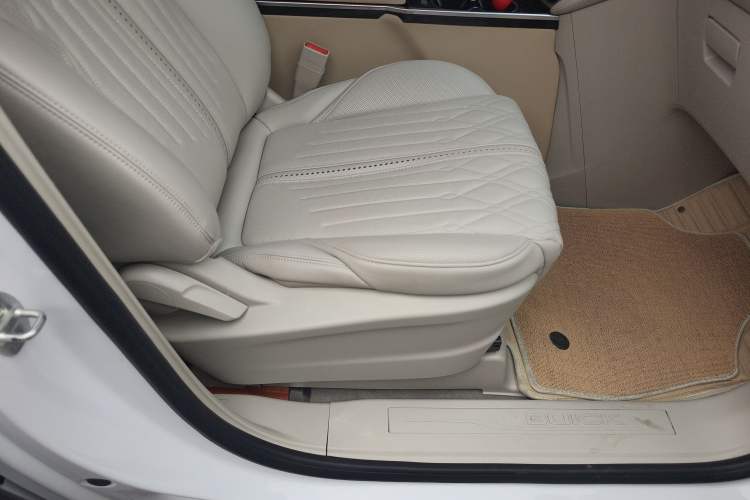 Used Buick GL8 2022 ES Landtrek 653T Comfort Edition
