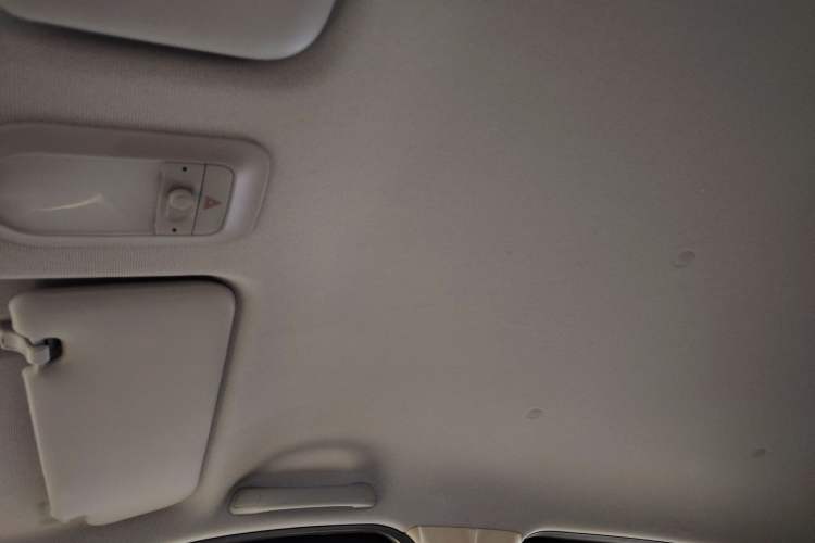 Used Wuling Hongguang MINIEV 2025 Four-Door Version Advanced Edition Headliner
