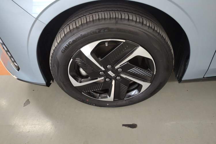 Used Geely Galaxy L6 2025 EM-i 140km Starship Edition