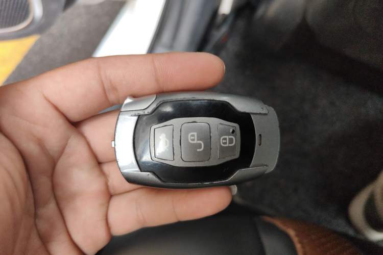 Used BYD Qin New Energy 2015 1.5T Dual-Crown Flagship Plus Edition Vehicle Key