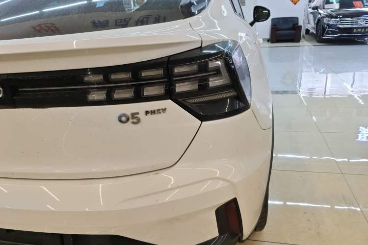 Used Lynk & Co 05 EM-P 2021 1.5TD PHEV HALO Right Rear Taillight