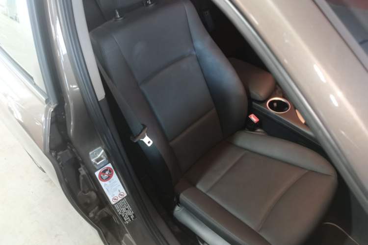 Used BMW X1 2012 sDrive18i Luxury Edition
