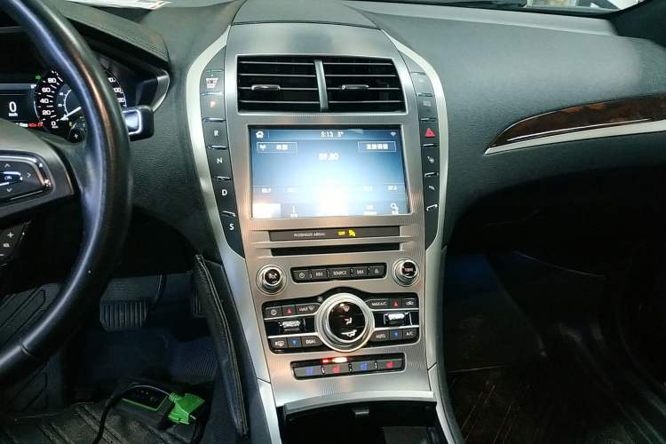 Used Lincoln MKZ 2017 2.0T Luxury Edition

