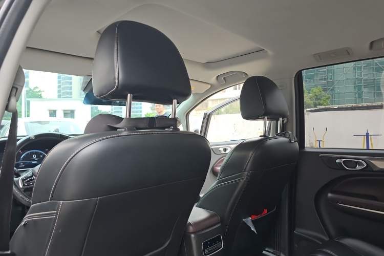 Used GAC Trumpchi M6 2021 PRO 270T DCT Luxury Edition Headliner