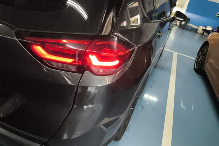 Used Chevrolet Orlando 2019 Redline 530T Automatic Enjoyment Version (5+2 Seating) China VI Exterior 3