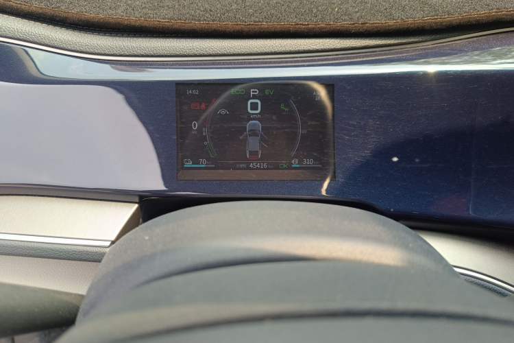 Used BYD Qin PLUS 2021 DM-i 120KM Flagship Model Odometer Close Up