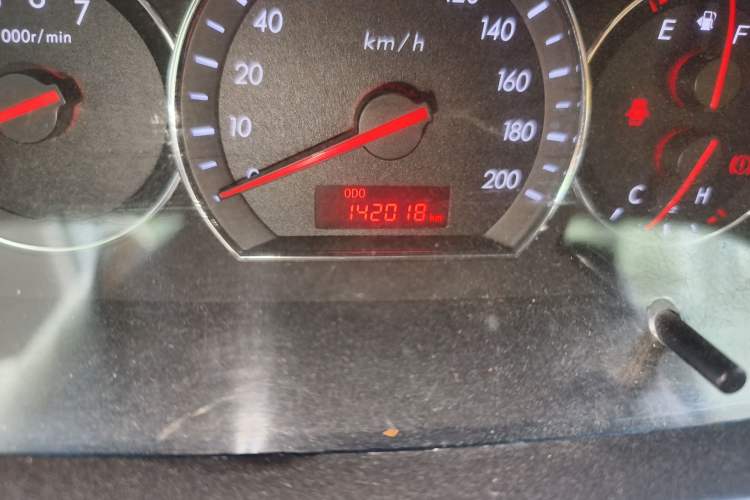 Used CHANGAN Alsvin V3 2012 1.3L Manual Comfort Version China IV Standard
