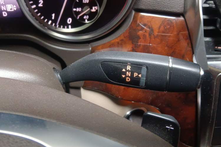 Used Mercedes-Benz M-Class 2014 ML 400 4MATIC Luxury Model
