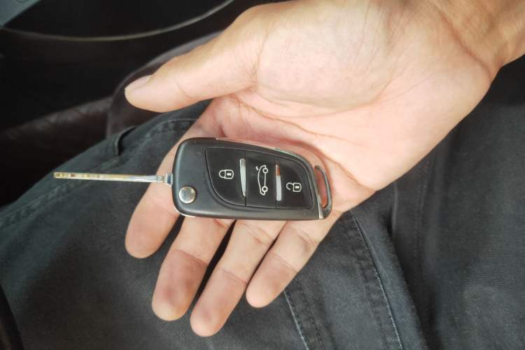 Used SsangYong Kyron 2011 2.0T Two-Wheel Drive Luxury Navigation Edition