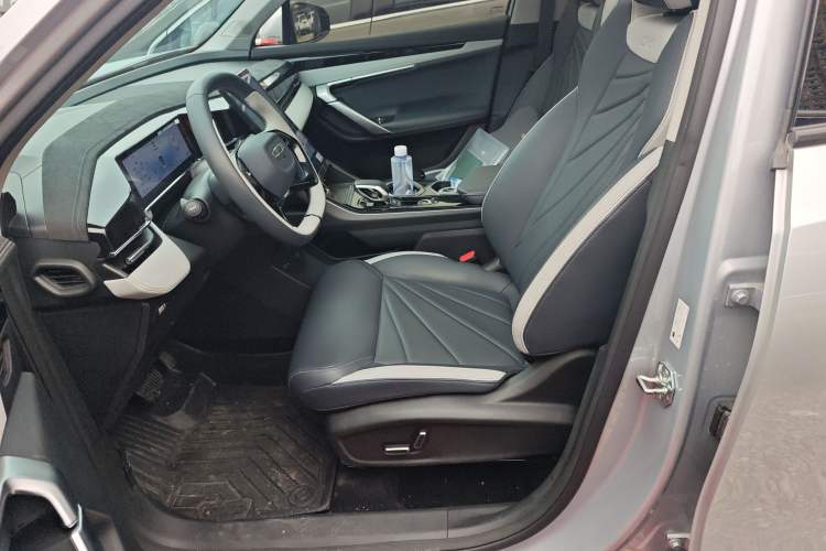 Used Geely Auto FX11 2023 1.5TD DCT Glory Edition
