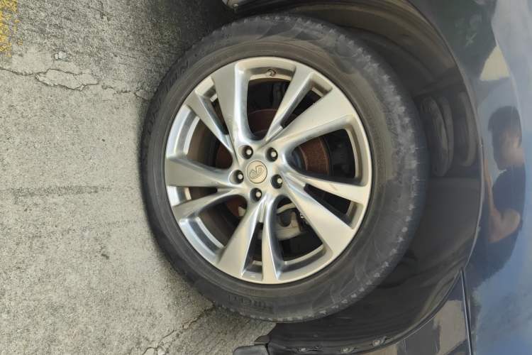 Used Infiniti QX60 2014 2.5 S/C Hybrid Two-Wheel Drive Excellence Edition
