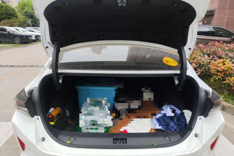 Used Dongfeng Aeolus Yixuan MAX 2022 1.5T Super Stylish Trendsetter Edition Trunk