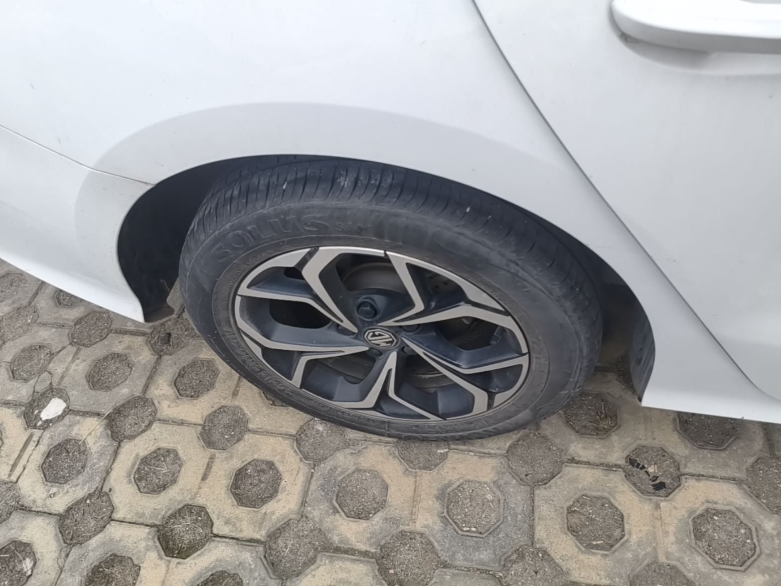 MG 5 2023 180 DVVT CVT Luxury Edition — снимка 11