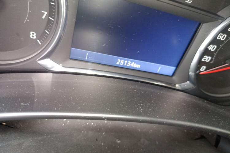 Used Chevrolet Equinox 2019 Redline 550T Automatic All-Wheel-Drive RS Model China VI Standard