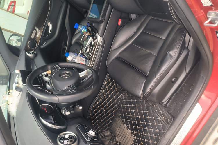 Used Mercedes-Benz GLC 2019 Facelift GLC 260 L 4MATIC Luxury Model Left Front Seat