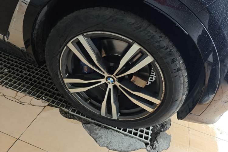 Used BMW X7 2021 xDrive40i Luxury M Sport Package
