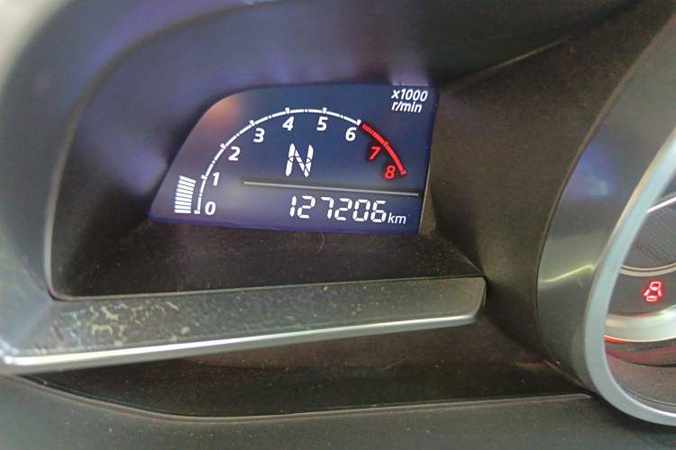 Used Mazda 3 Axela 2016 Sedan 1.5L Automatic Luxury Model