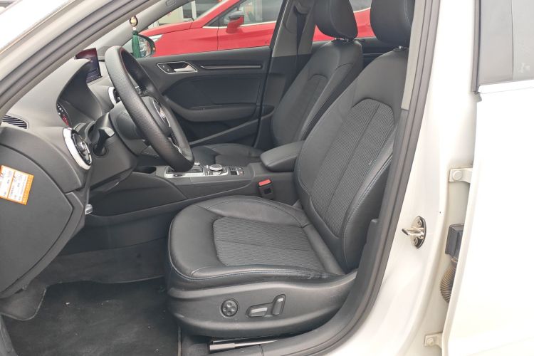 Used Audi A3 2018 30th Anniversary Edition Sportback 35 TFSI Fashion Model
