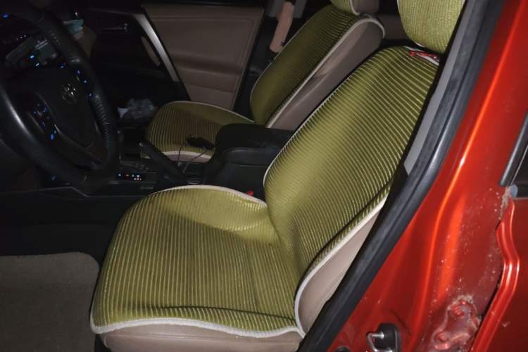 Used Toyota RAV4 2013 2.0L CVT Four-Wheel Drive New Edition