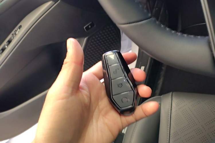 Used BYD Qin PLUS 2025 DM-i Smart Drive 55KM Leading Model

