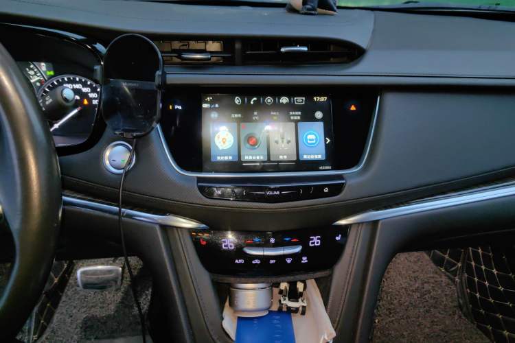 Used Cadillac XT5 2017 Anniversary Edition 28T Four-Wheel Drive Luxury Model