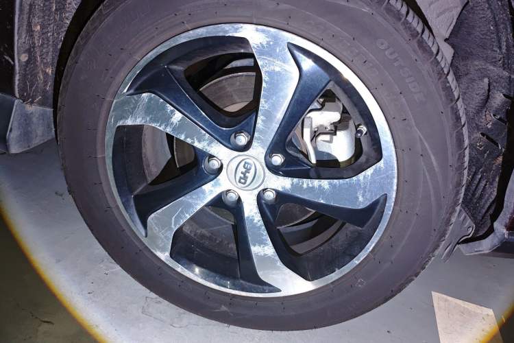 Used BYD S7 2015 2.0T Automatic Prestige Model