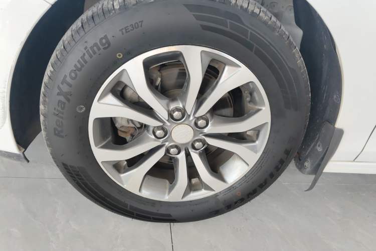 Used Chevrolet Cavalier 2016 1.5L Manual Enjoyment Edition
