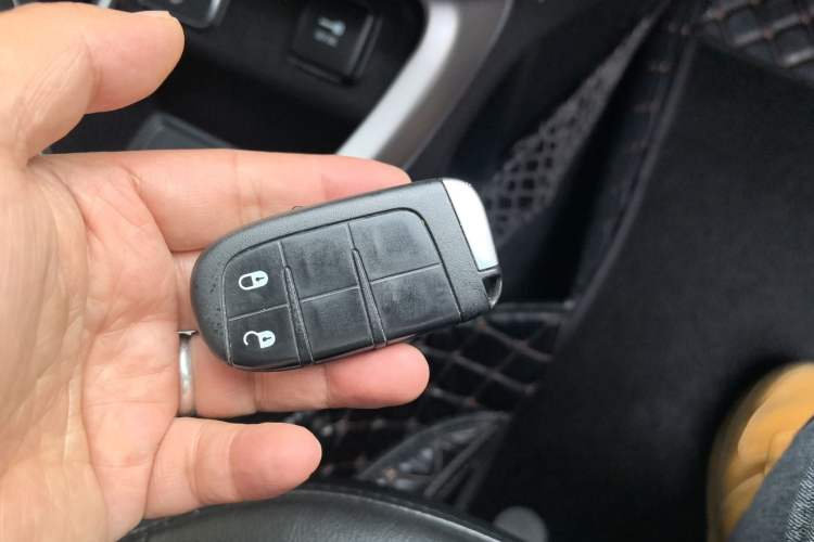 Used Jeep Compass 2017 200T Automatic Family Edition Vehicle Key