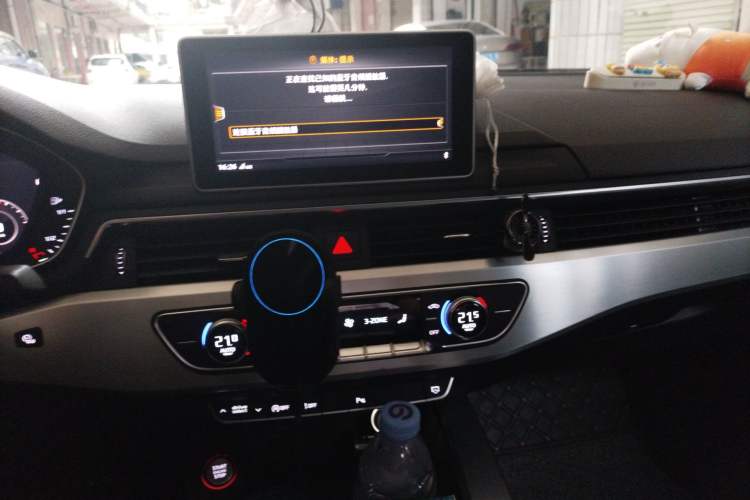 Used Audi A4L 2018 30th Anniversary Edition 40 TFSI Fashion Model