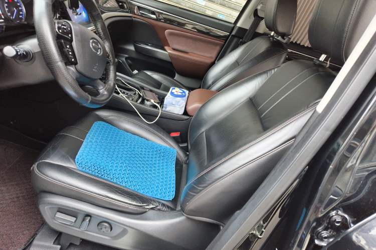 Used GAC Trumpchi GS8 2017 320T Four-Wheel Drive Luxury Smart Connectivity Version (7 Seats) Left Front Seat