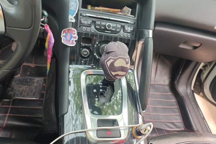 Used Peugeot 3008 2013 1.6THP Automatic Prestige Edition Gear Lever