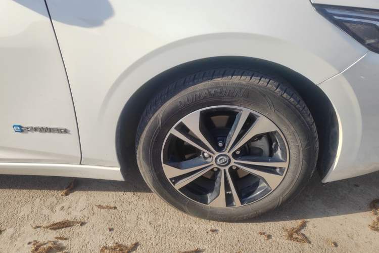 Used Nissan Sylphy 2022 e-POWER All-Electric Drive Pro Right Front Wheel Hub