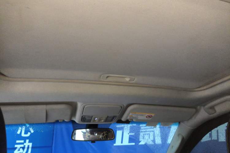 Used JMC Yusheng S350 2016 2.0T Manual 4x4 Gasoline Luxury Version with Sunroof 7 Seats
