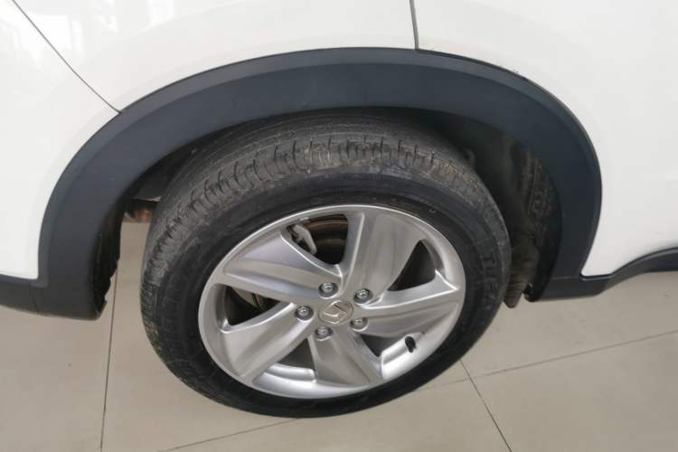 Used Honda Vezel 2020 220 TURBO CVT Elite Edition Right Rear Wheel Hub