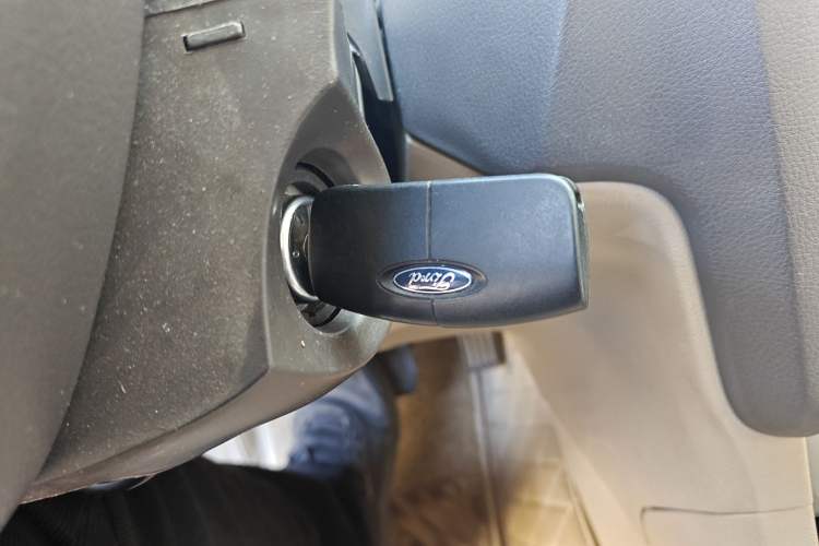 Used Ford Focus 2013 Sedan Classic 1.8L Automatic Base Model