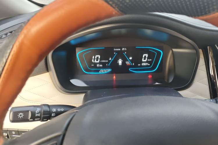 Used CHANGAN OSHAN Cosmos 2019 1.5T Manual Elite Version China V Standard Instrument Cluster