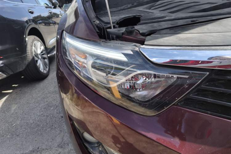 Used Soueast DX7 2015 1.5T Automatic Luxury Model
