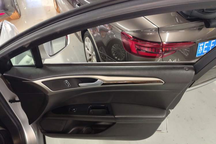 Used Ford Mondeo 2013 2.0L GTDi 200 Fashion Edition
