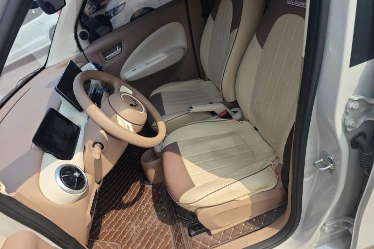 Used Wuling Hongguang MINIEV 2025 Four-Door Version Advanced Edition Left Front Seat