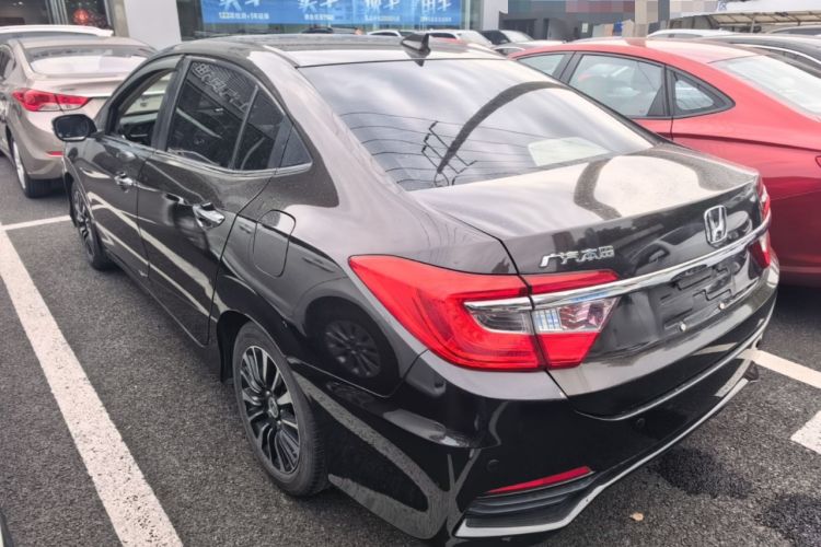 Used Honda Crider 2013 1.8L automatic luxury edition