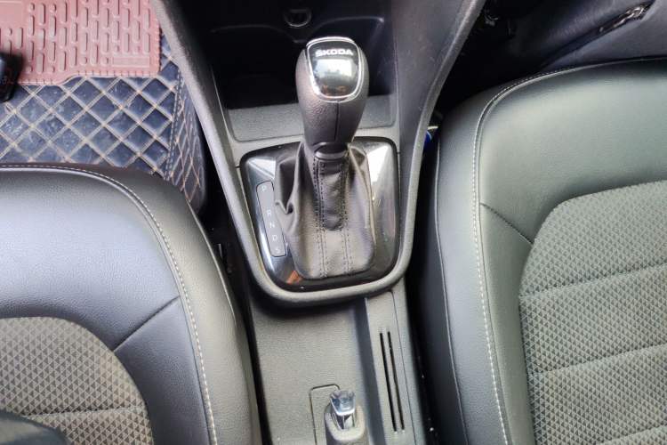 Used Skoda Rapid Spaceback 2016 Revised 1.6L Automatic Chuanxing Version