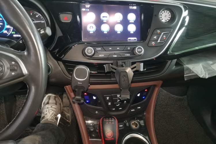 Used Buick Envision 2018 28T Four-Wheel Drive Luxury Model