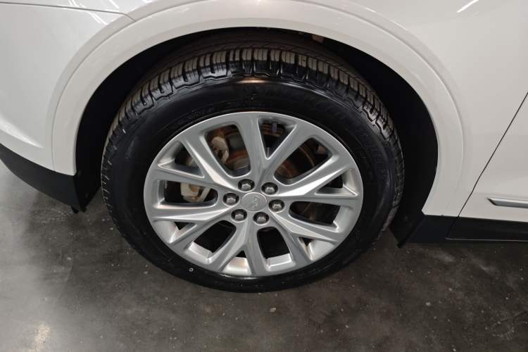 Used Cadillac XT5 2020 28T 4x4 Leading Sport Model