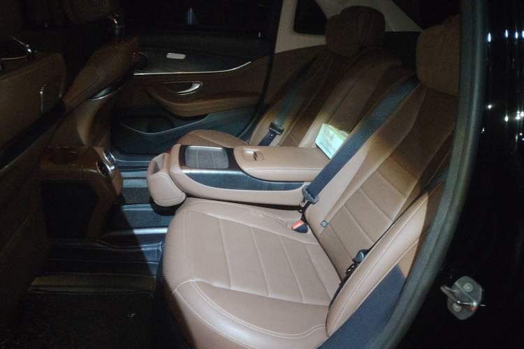 Used Mercedes-Benz E-Class 2017 E 300 L Sporty and Stylish Model