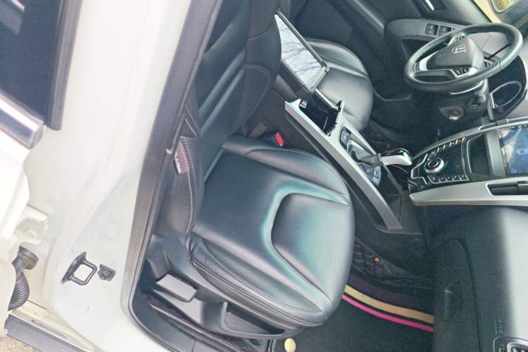 Used Luxgen U6 SUV 2017 1.8T Enhanced Charm Edition
